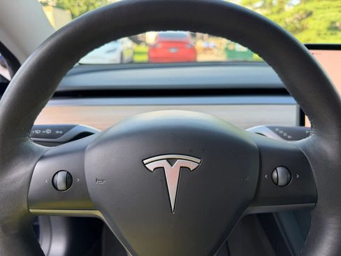 Used 2023 Tesla Model 3 Standard Range RWD image 23