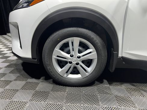 New 2025 Nissan Kicks Play S image 26