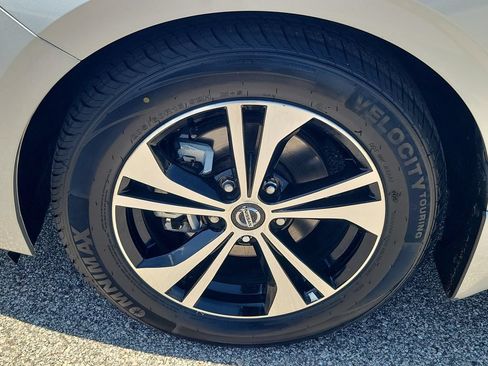 Used 2023 Nissan Sentra SV w/ All-Weather Package FWD image 7
