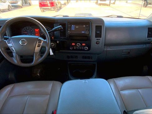 Used 2016 Nissan NV 3500 SL image 14