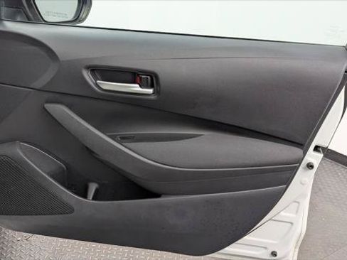 Used 2021 Toyota Corolla LE FWD image 22