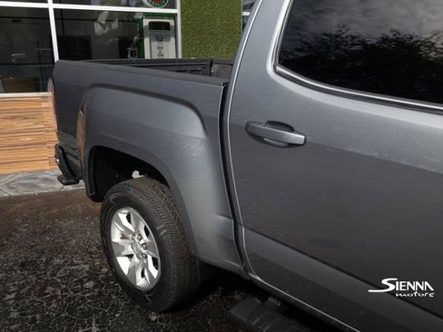 Used 2018 GMC Canyon SLE w/ SLE Convenience Package image 14