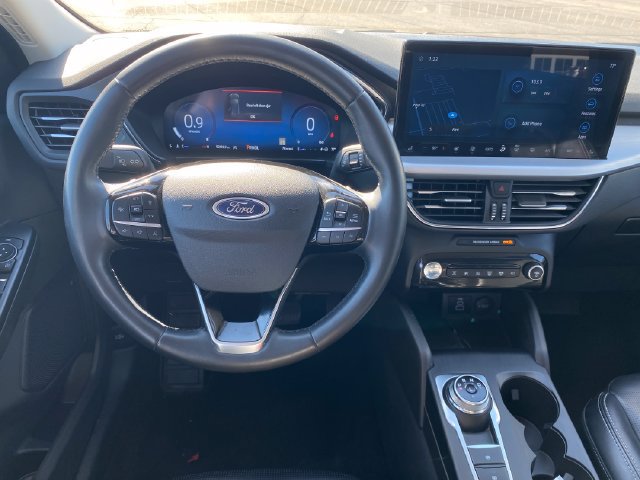 Used 2024 Ford Escape Platinum AWD/4WD image 7