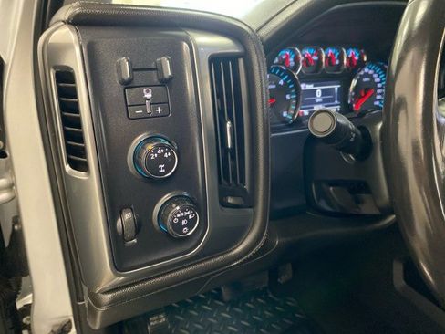 Used 2015 Chevrolet Silverado 2500 LTZ w/ Z71 Package, Off-Road AWD/4WD image 17