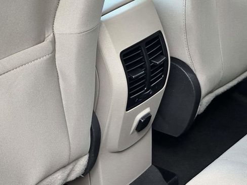 Used 2019 Ford Escape SE AWD/4WD image 20