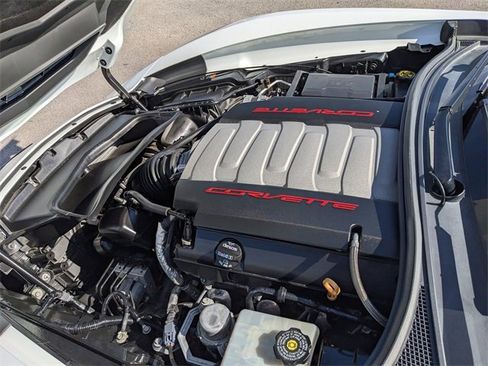 Used 2019 Chevrolet Corvette Stingray Coupe image 11