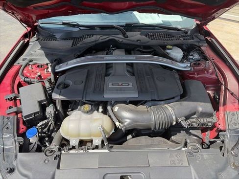 Used 2020 Ford Mustang GT Premium w/ GT Performance Package RWD image 7