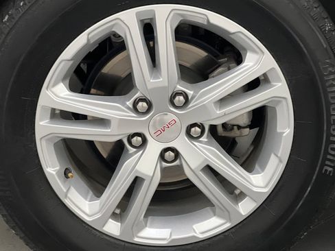 Used 2024 GMC Terrain SLE AWD/4WD image 66