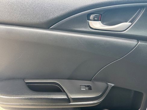 Used 2021 Honda Civic Sport image 6