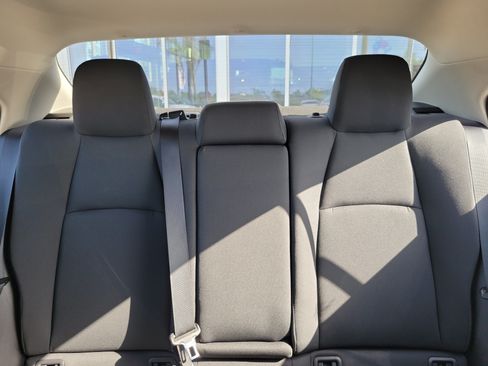 Used 2022 Toyota Corolla LE FWD image 15