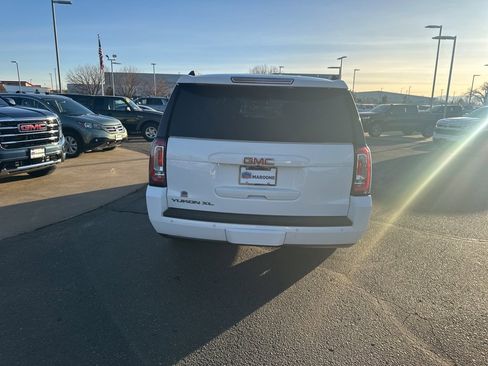 Used 2018 GMC Yukon XL SLT image 40