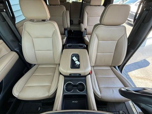 Used 2022 Chevrolet Tahoe Premier image 20