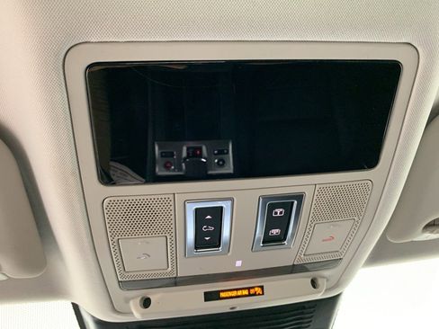 Used 2022 Jaguar F-PACE S image 28