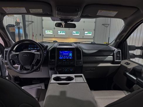 Used 2022 Ford F250 XLT w/ XLT Value Package AWD/4WD image 19