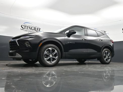 Used 2025 Chevrolet Blazer LT image 19