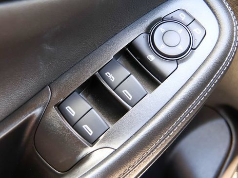 Used 2025 Buick Encore GX Preferred FWD image 16