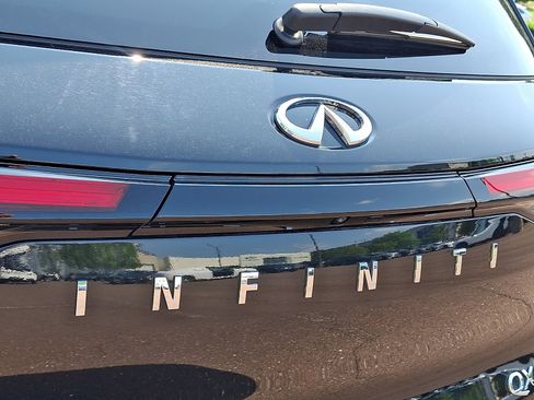 Certified 2025 INFINITI QX60 Luxe AWD/4WD image 32