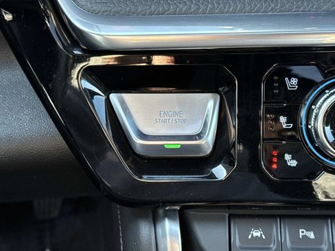 Used 2023 GMC Sierra 1500 Denali w/ Denali Reserve Package AWD/4WD image 13