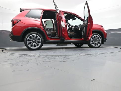 Certified 2024 Honda Passport EX-L image 48