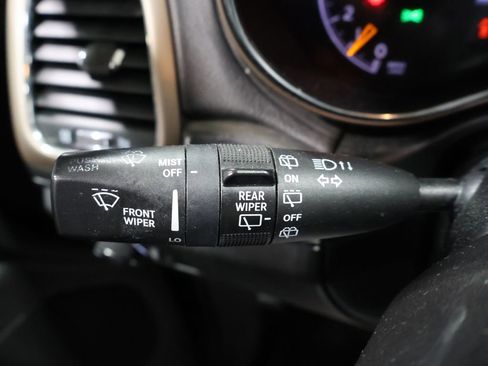 Used 2015 Jeep Grand Cherokee Overland w/ Advanced Technology Group image 45