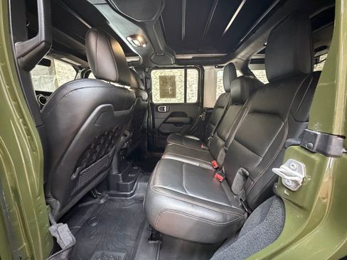 Used 2022 Jeep Wrangler Unlimited Rubicon image 14