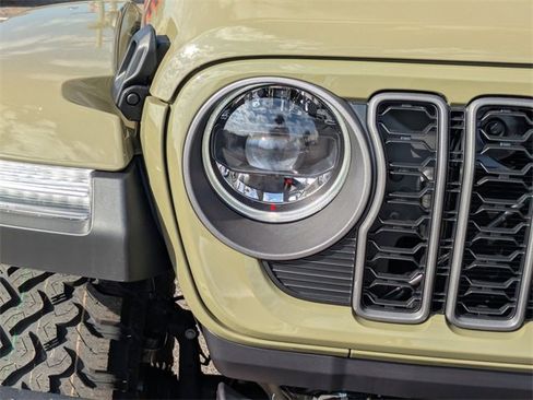 New 2026 Jeep Gladiator Mojave image 9