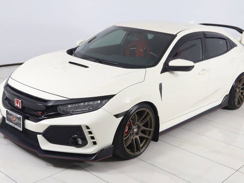 Used 2017 Honda Civic Type R image 27