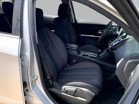 Used 2017 Chevrolet Equinox LS FWD image 9