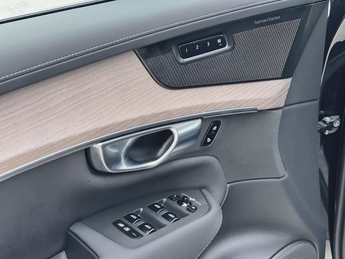 New 2026 Volvo XC90 B6 Plus w/ Protection Package Premier image 23