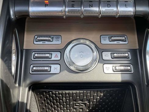 Used 2024 Lincoln Nautilus Reserve w/ Equipment Group 202A image 23