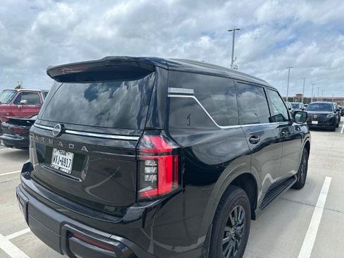 Certified 2025 Nissan Armada SV RWD image 2