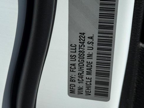 New 2025 Jeep Grand Cherokee Overland w/ Adv Protech Group III image 44