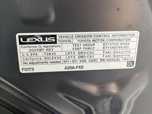 Used 2025 Lexus RX 350 w/ Convenience Package image 25