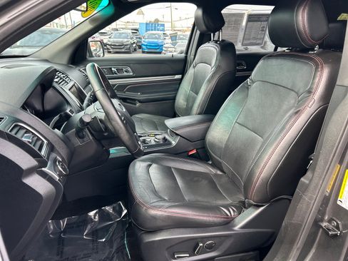 Used 2016 Ford Explorer Sport image 7