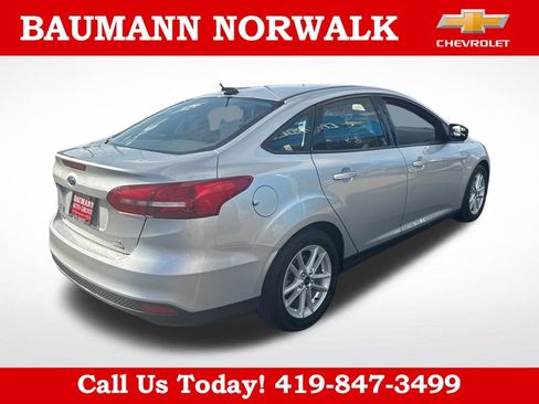 Used 2018 Ford Focus SE FWD image 14