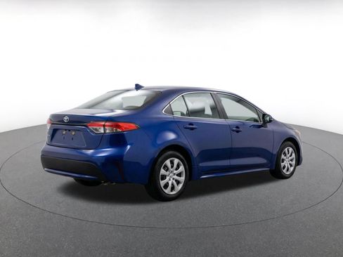 Used 2025 Toyota Corolla LE FWD image 7