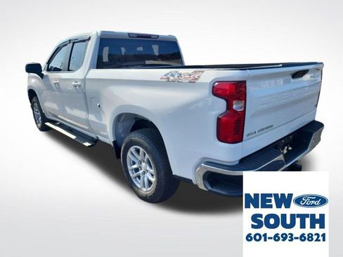 Used 2021 Chevrolet Silverado 1500 LT w/ Z71 Off-Road Package image 3