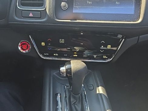 Used 2021 Honda HR-V EX image 5