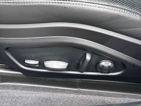 Used 2022 Porsche Panamera 4 AWD/4WD image 16