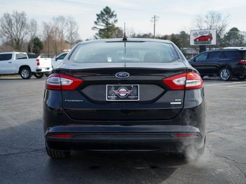 Used 2016 Ford Fusion SE w/ Equipment Group 202A image 29