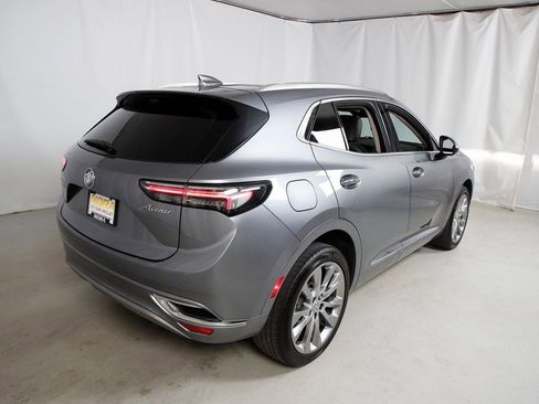 Used 2022 Buick Envision Avenir w/ Technology Package II image 3