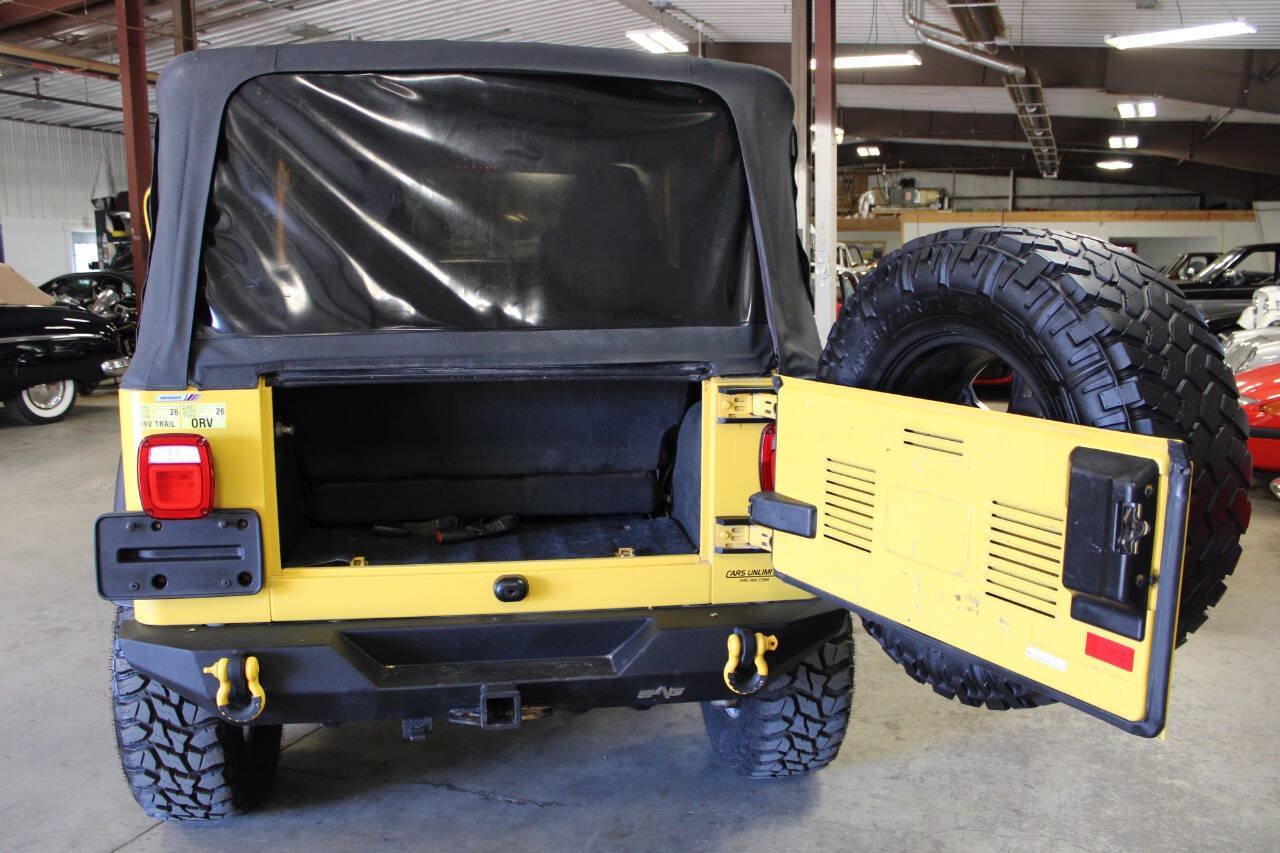 Used 2005 Jeep Wrangler Sport w/ 30" Tire & Wheel Group AWD/4WD image 36