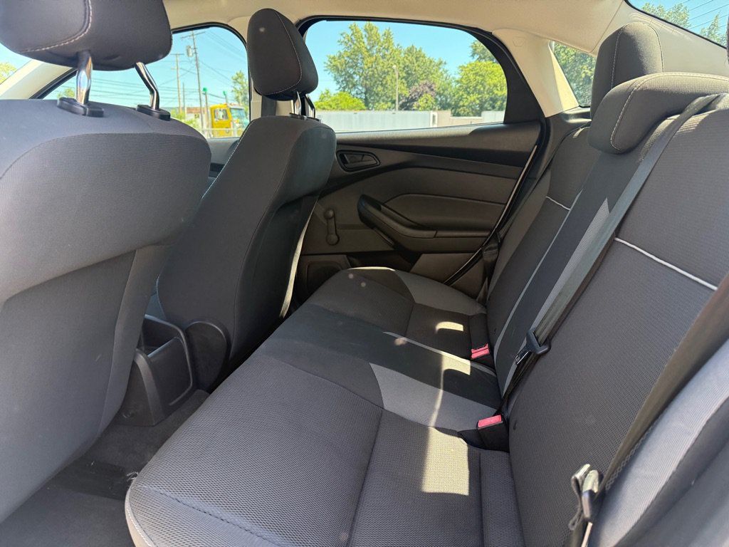 Used 2014 Ford Focus S FWD image 10