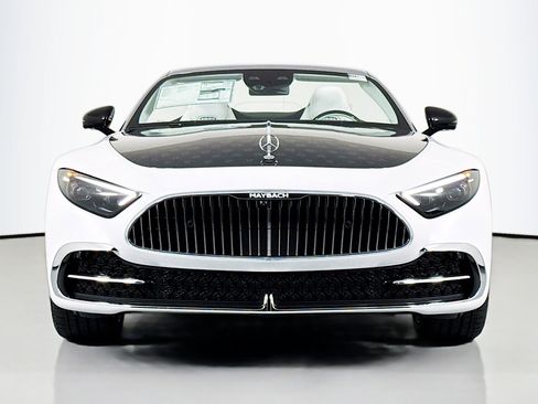 New 2026 Mercedes-Benz Maybach SL 680 image 3