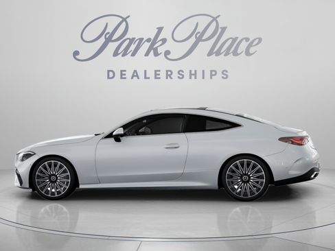 Certified 2026 Mercedes-Benz CLE 300 4MATIC Coupe image 8