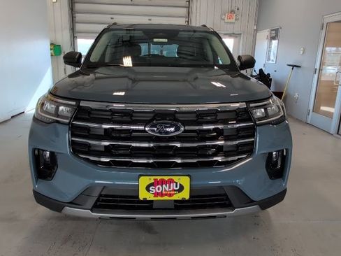 New 2026 Ford Explorer Active AWD/4WD image 8