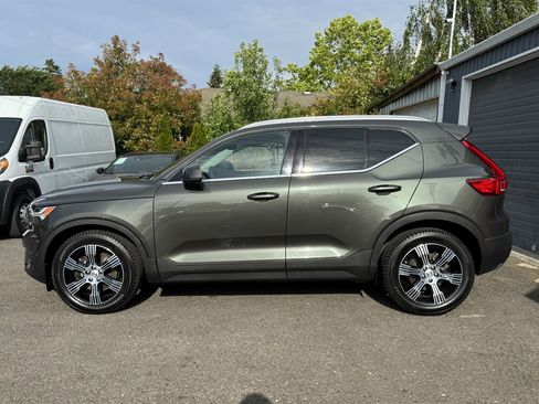 Used 2019 Volvo XC40 T5 Inscription AWD/4WD image 4