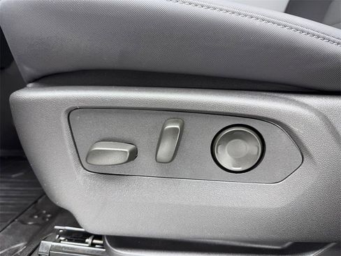 Used 2025 GMC Hummer EV 2X image 62