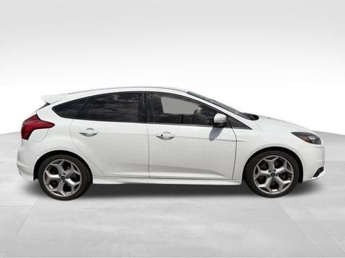 Used 2013 Ford Focus ST FWD image 9
