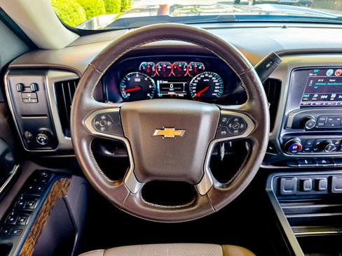 Used 2017 Chevrolet Silverado 1500 LT w/ Max Trailering Package image 32